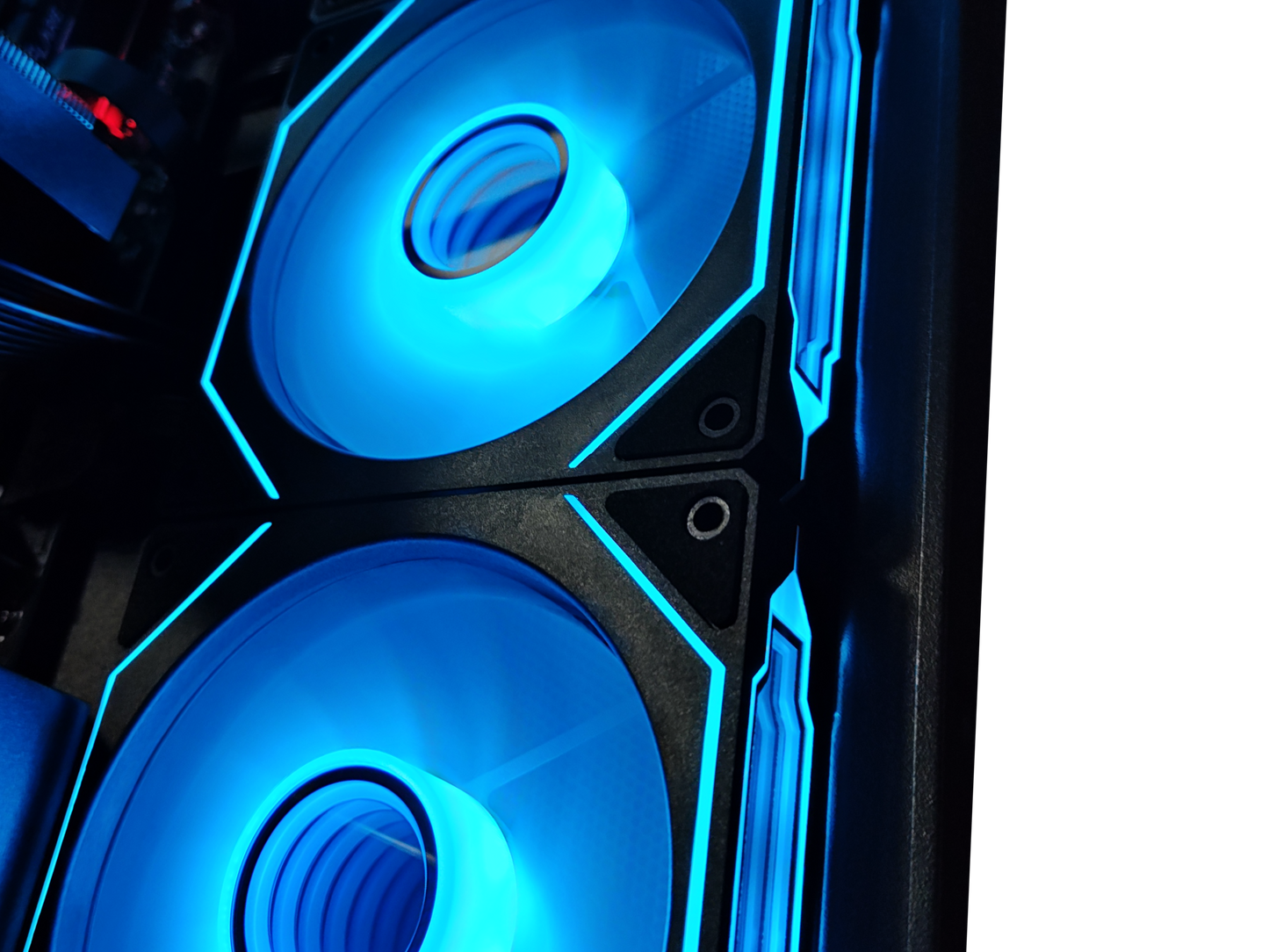 VIPER BUCK ALPHA- AMD Ryzen 7 9700X, RTX 5070, 32GB DDR5, 2TB Gen4 NVME SSD